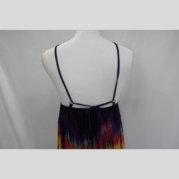 Kira Unique colorful Mini Dress. SEXY V-neck, BACKLESS w/ Convertible Straps - Picture 11 of 13